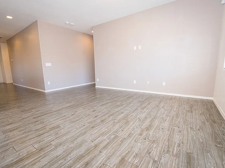 4223 Rocky Mountain Way — Photo 36