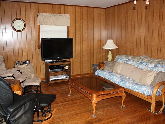 2nd image of 1059 Silverbush St