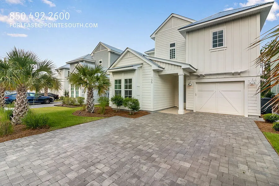 $250 OFF First Full Month's Rent — Photo 2