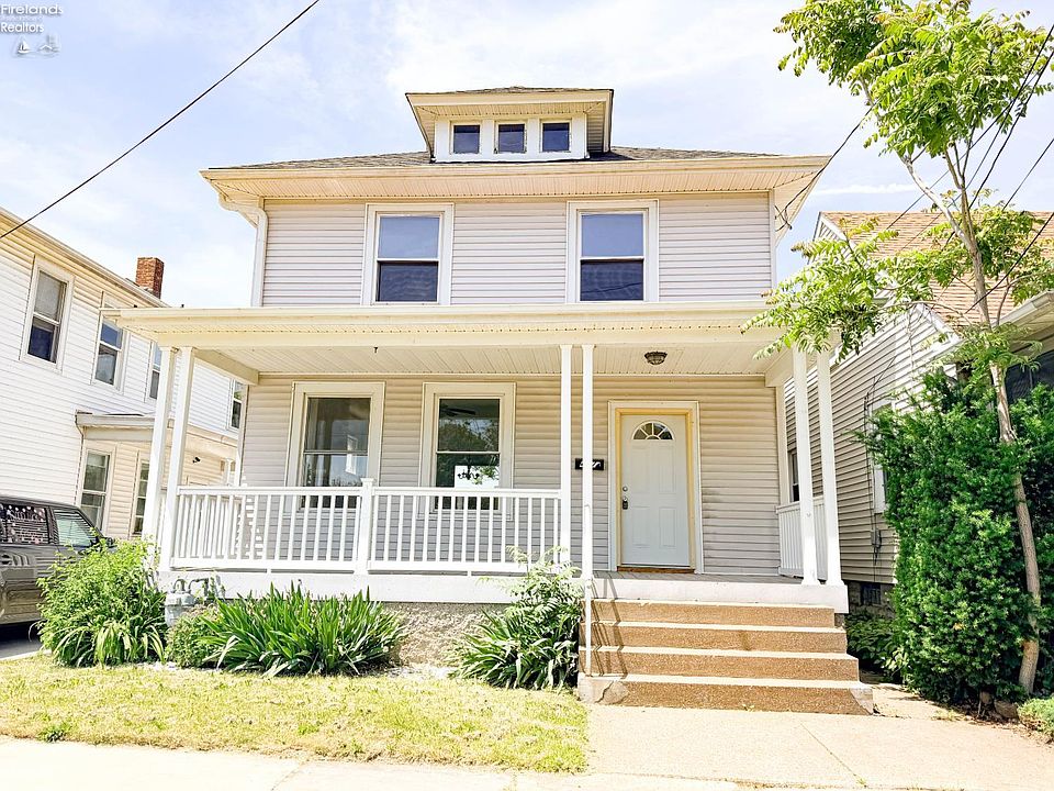 1st image of 417 E Jefferson St