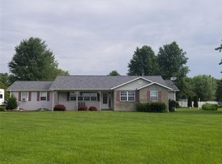 11 Frisse Ct, Highland, IL 62249