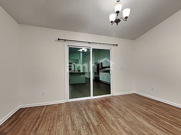 4th image of 76083 Deerwood Dr