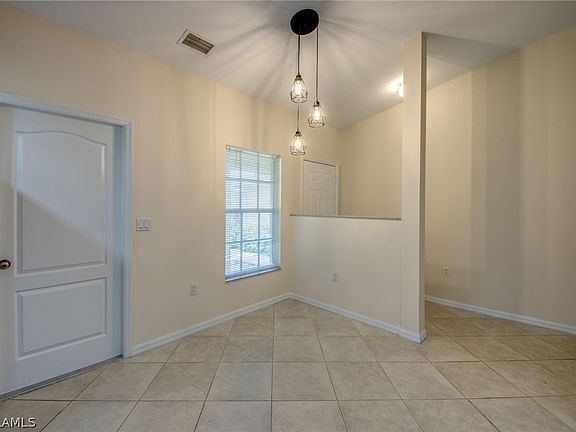 4th image of 1029/1031 SE 11th Ter