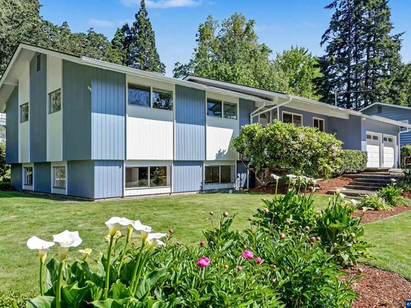 3157 NW Norwood Dr, Corvallis, OR 97330