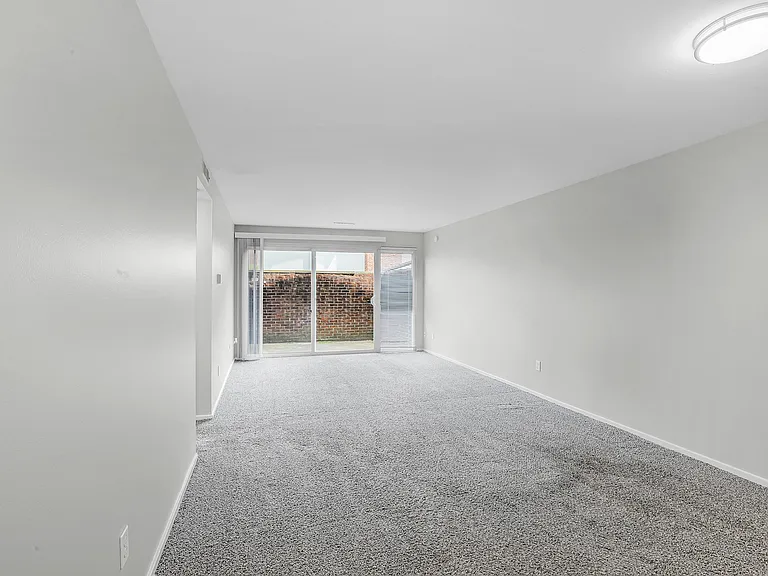 Thurber Square Apartments — Photo 13