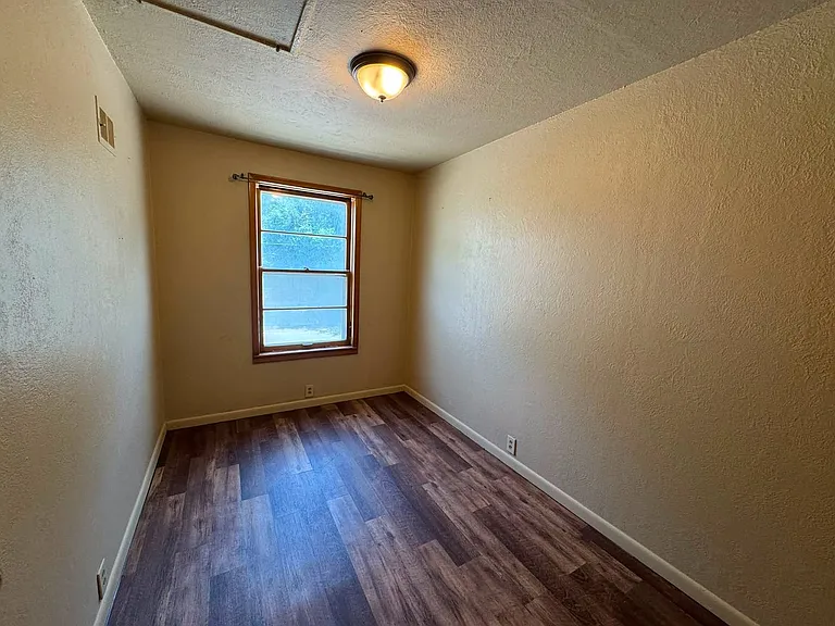 1701 Broadway St Hannibal — Photo 23