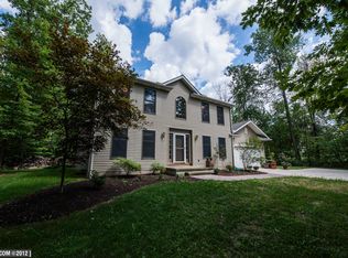 8105 Autumn Dr, Painesville, OH 44077