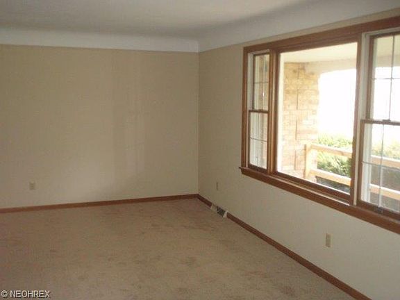 4th image of 1380 Windel Way