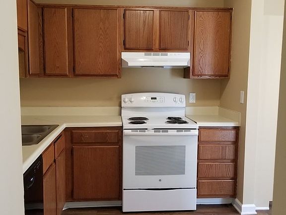 5th image of 772 Winthorne Dr