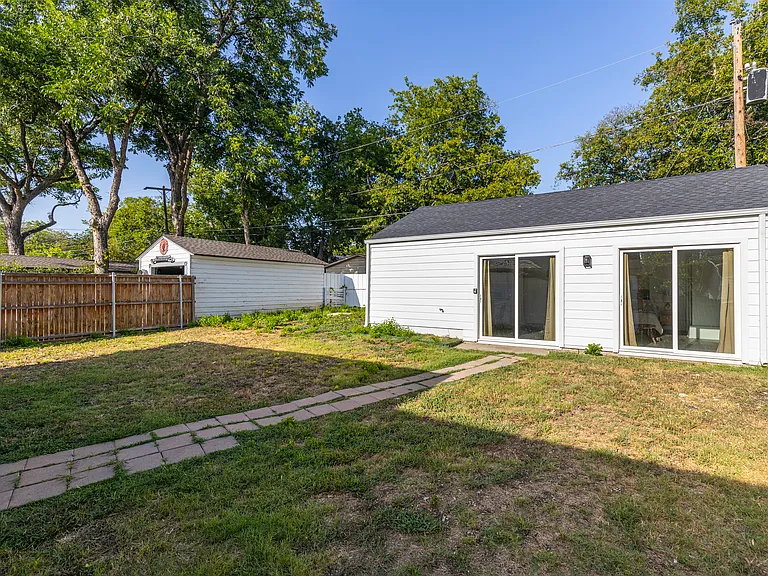 3313 8th Ave — Photo 32