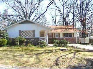 11 Fair Oaks Dr, Little Rock, AR 72204
