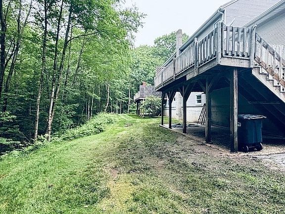 4th image of 139 E County Rd