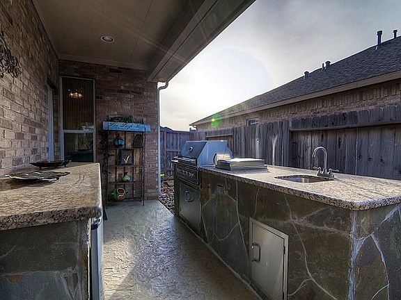 5th image of 18038 E Williams Bend Dr