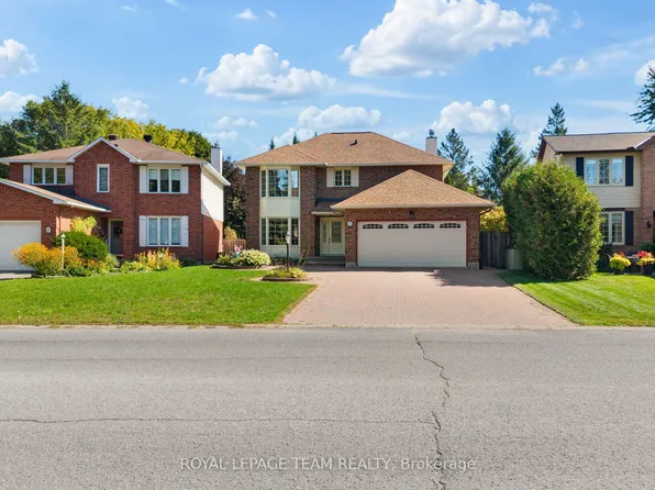 67 Holitman Dr, Ottawa, ON K2J 2S5