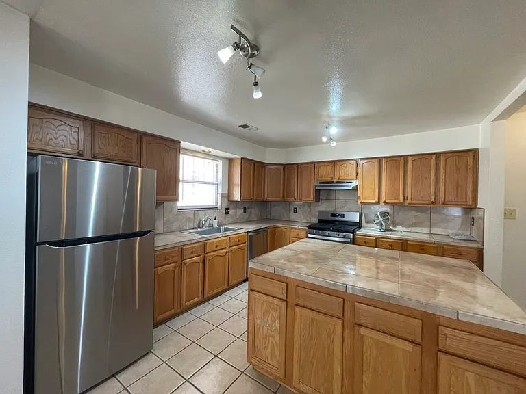 6275 Roadrunner Loop NE — Photo 5