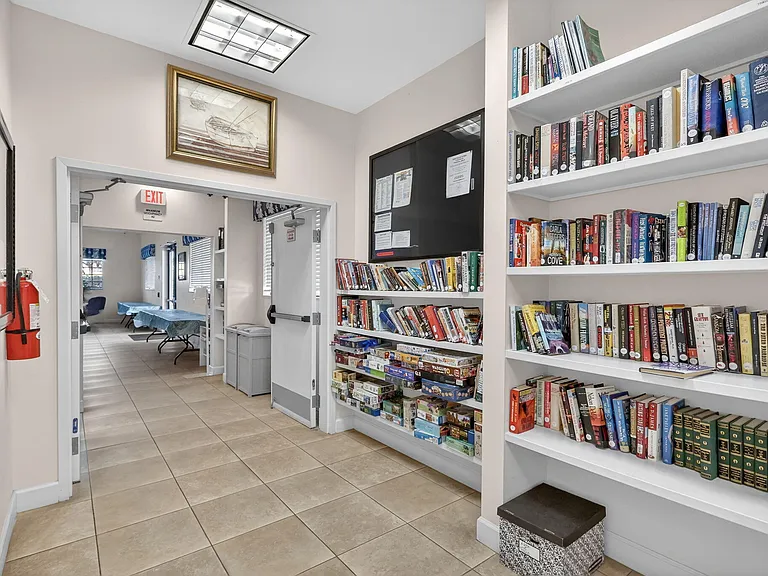 7410 S Ocean Dr #109 — Photo 28