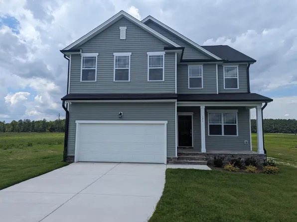 121 Olivia Crossing Ct, Four Oaks, NC 27524