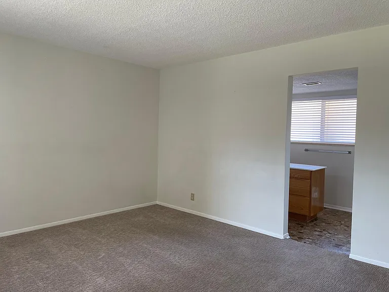 3001 Coleridge Dr — Photo 11