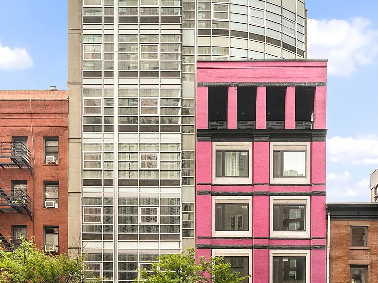 211 W 18th St #PENTHOUSE — Photo 19