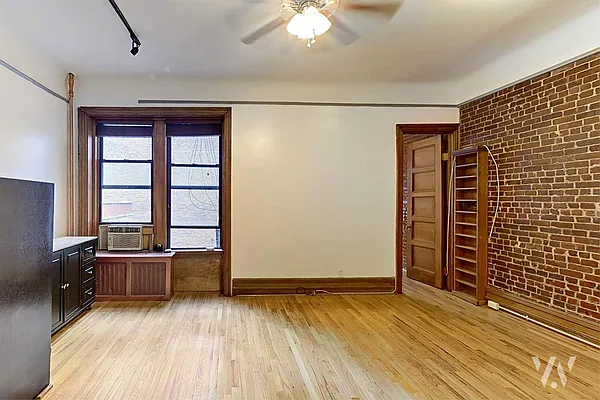 Rented by Wohlfarth & Associates Inc | media 3