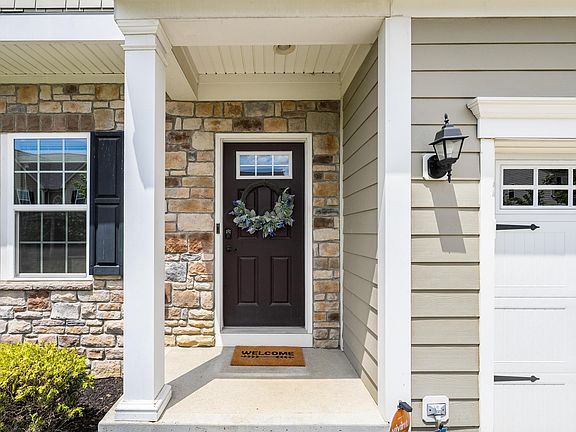 3rd image of 6386 Brandon Dr
