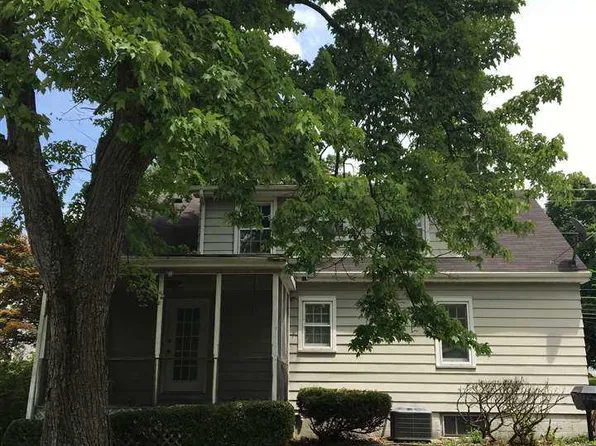 5214 Oak Hill Rd, Evansville, IN 47711