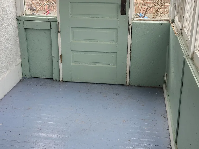469 Ontario St #1 — Photo 6