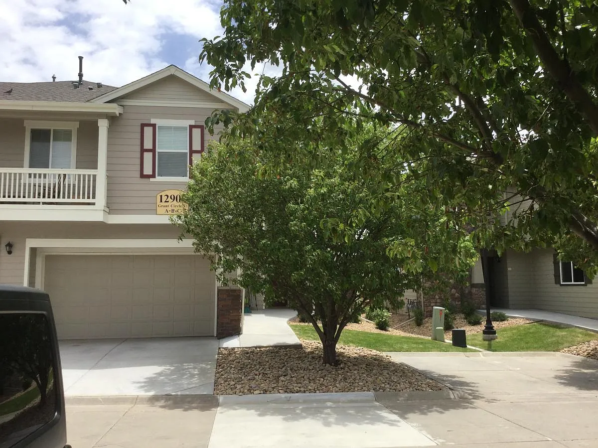 2 car garage - 12906 Grant Cir E
