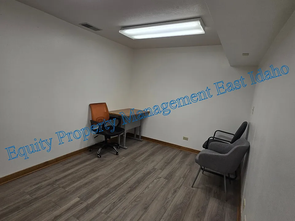 200 S Main St #L2