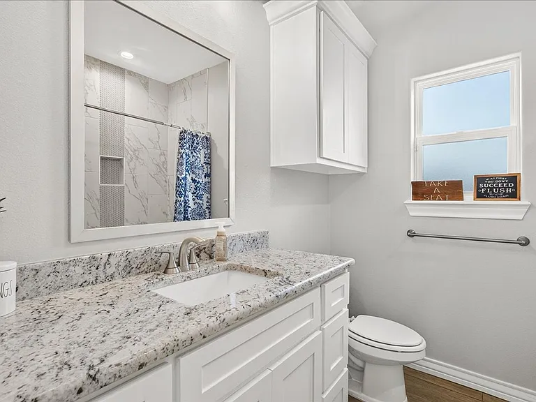 2445 Manuel Ln — Photo 38