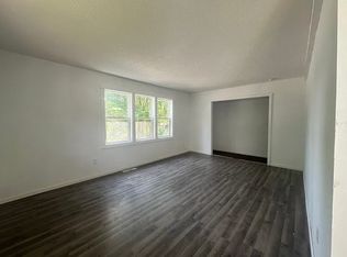 621 Bidwell St, Saint Paul, MN 55107