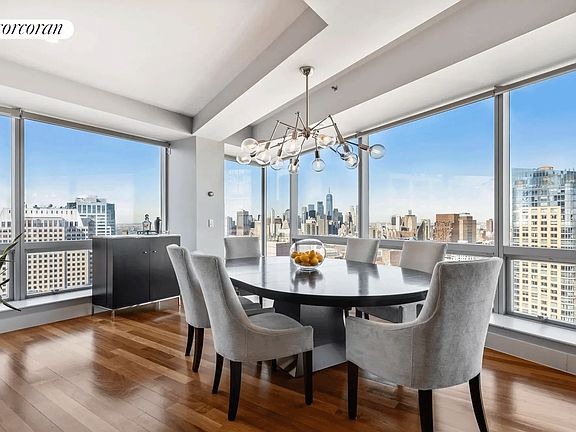 2nd image of 150 Myrtle Ave Penthouse 3203