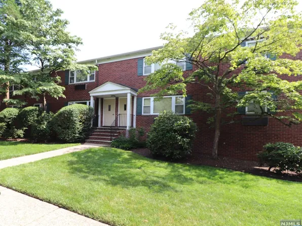 72 Franklin St #A, Tenafly, NJ 07670