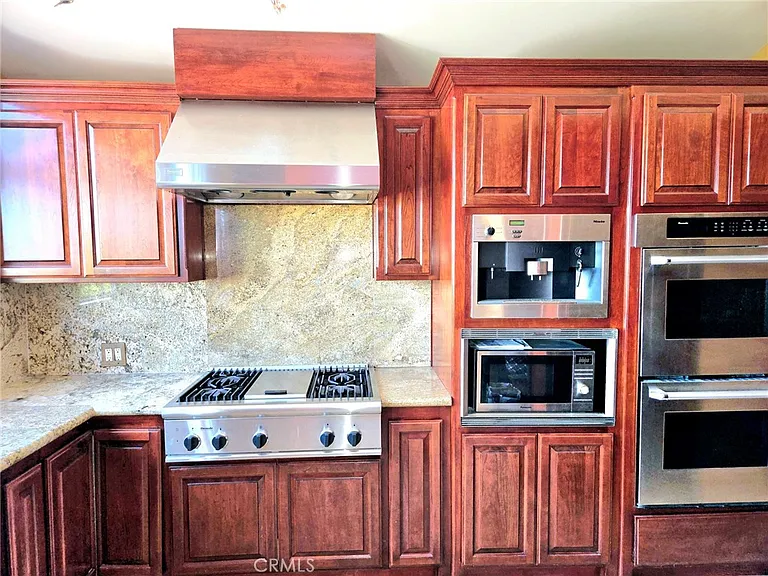 342 Lois Ln — Photo 14