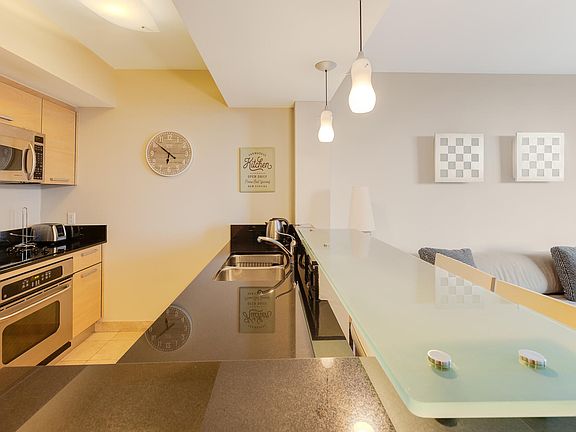 5th image of 18683 Collins Avenue #510