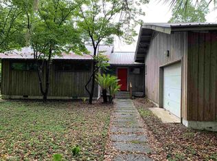 1688 Horseshoe Cove Rd, Waverly, GA 31565