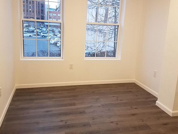 2nd image of 22 Eagles St