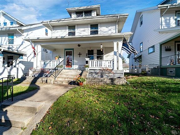 3rd image of 656 Bowen St