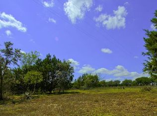 20 High Street Rd, Comfort, TX 78013