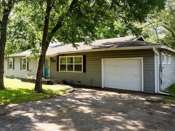 528 E Kempner St, Mabank, TX 75147