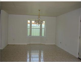 4th image of 3700 Volpe Dr