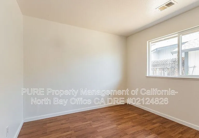 2048 Pinercrest Dr — Photo 12