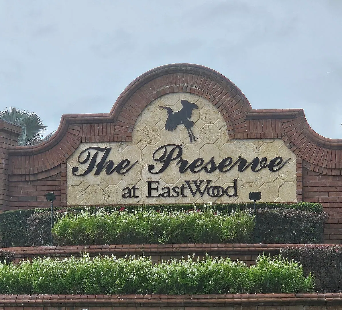 Eastwood Home - Gated neighborhood — Photo 2