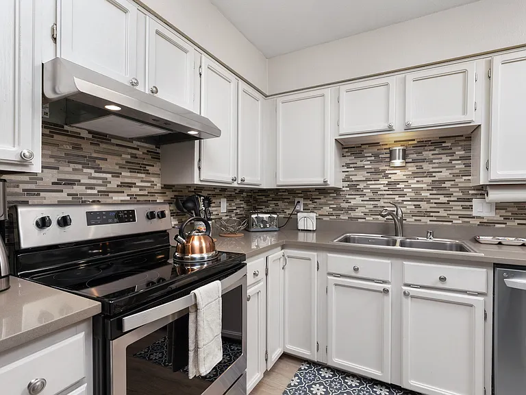2950 Sun Spot Cir — Photo 12