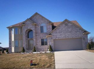 56825 Holiday Pne, Update, MI 48042