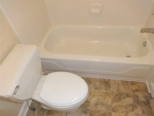 1296 Crown Ter — Photo 13