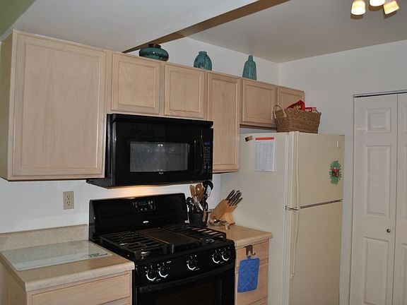 Kitchen (new appliances)