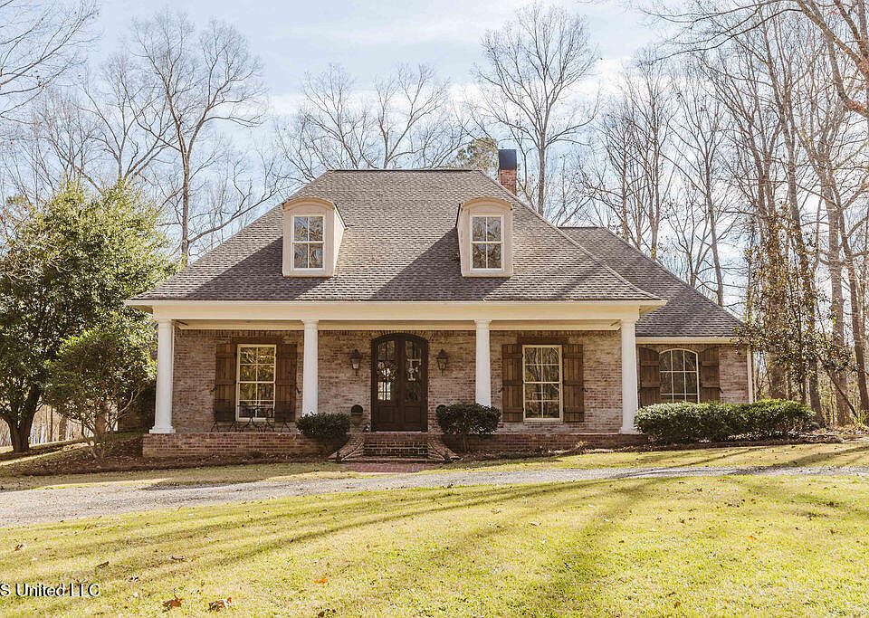 1st image of 840 Westerly Dr
