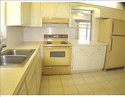4th image of 3850 NE 17th Ave