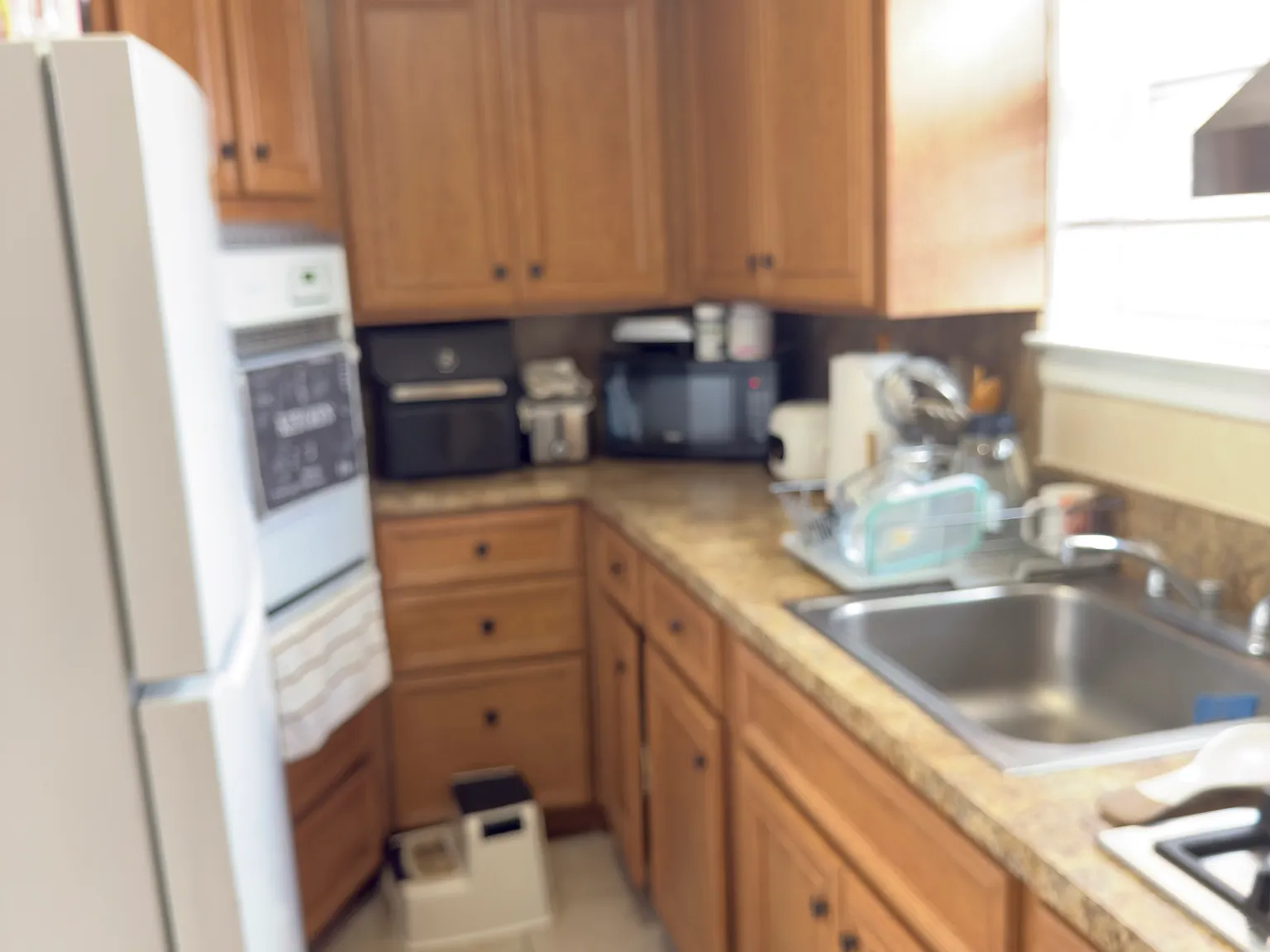 2 bed, 900 sqft, $2,700 — Photo 3
